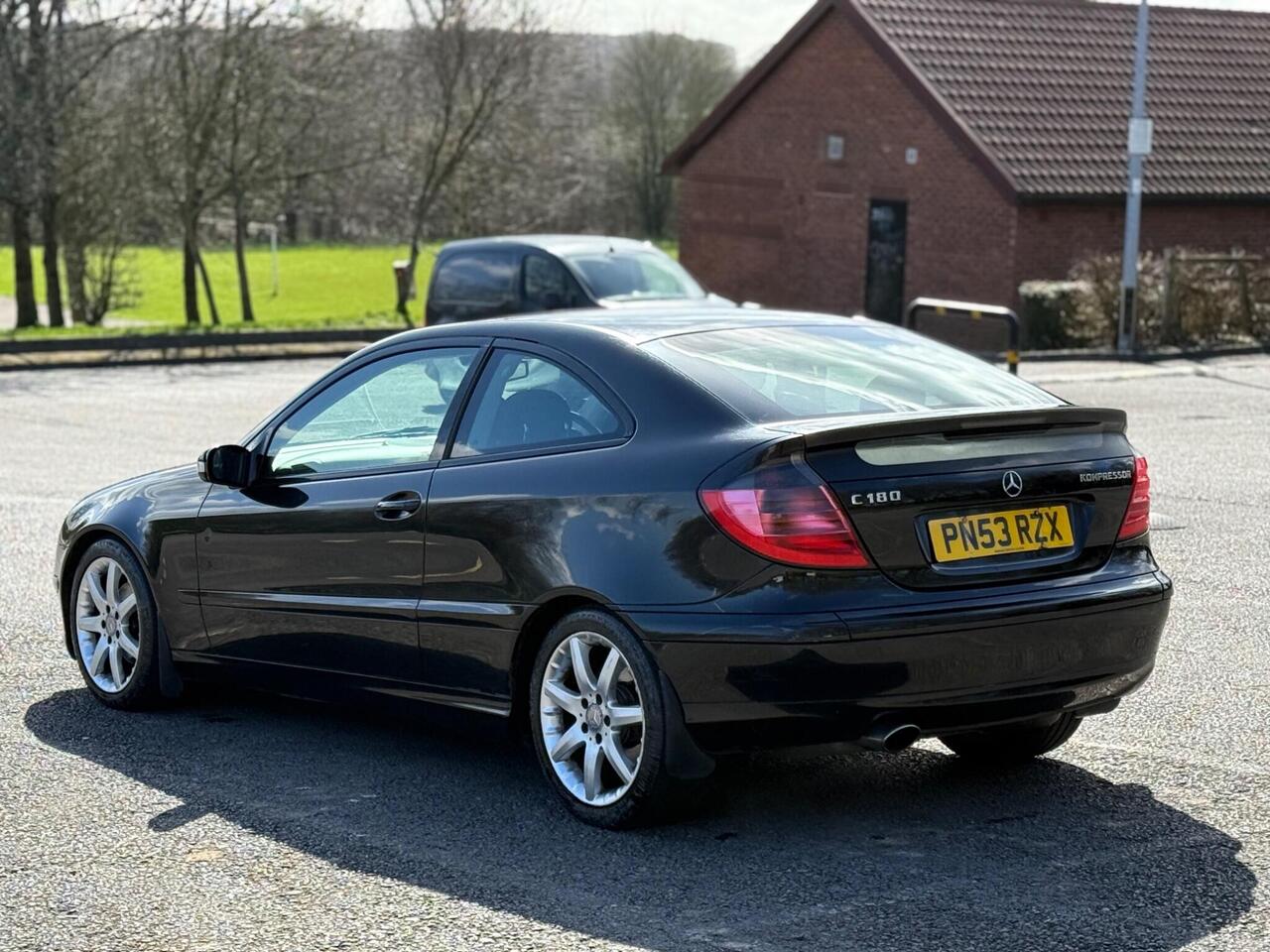 Mercedes-Benz C Class — photo 6