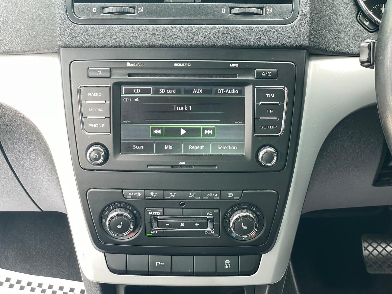 Skoda Yeti — photo 15