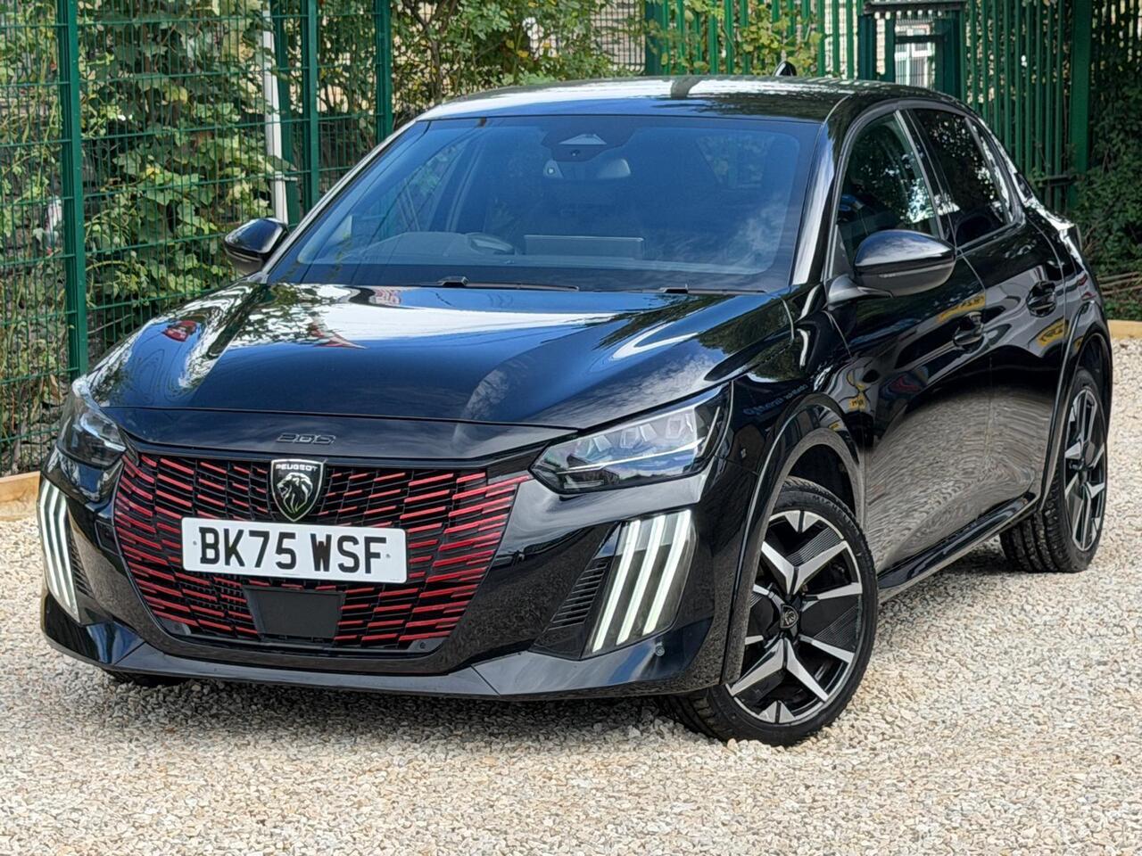 Peugeot 208 — photo 3