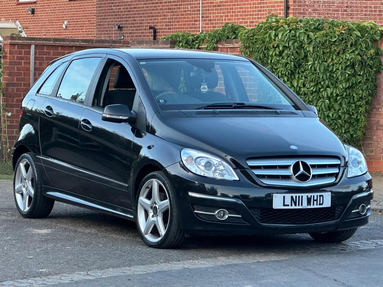 Mercedes-Benz B Class — photo 3