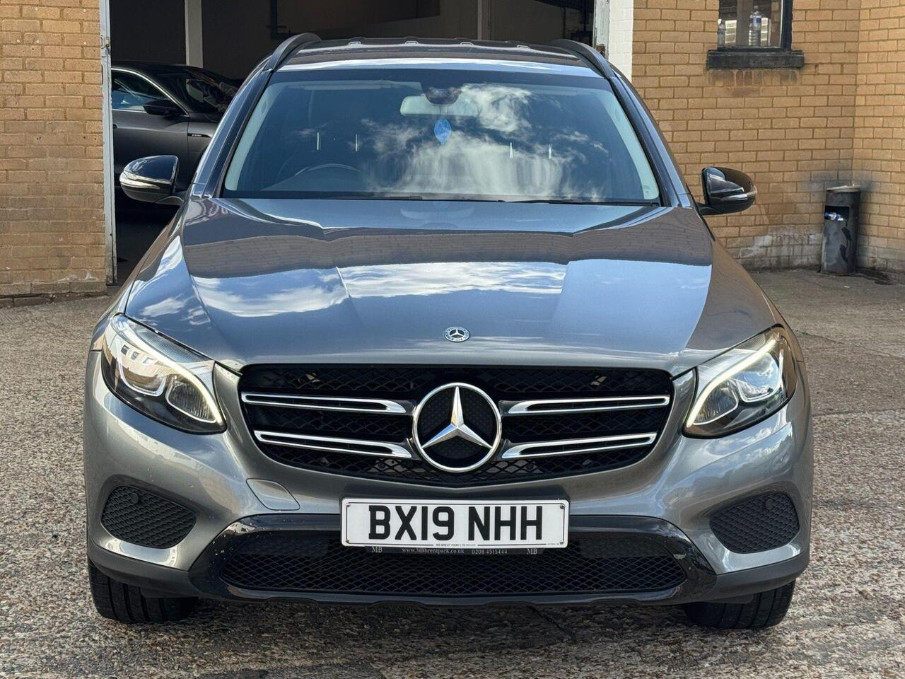 Mercedes-Benz GLC — photo 8