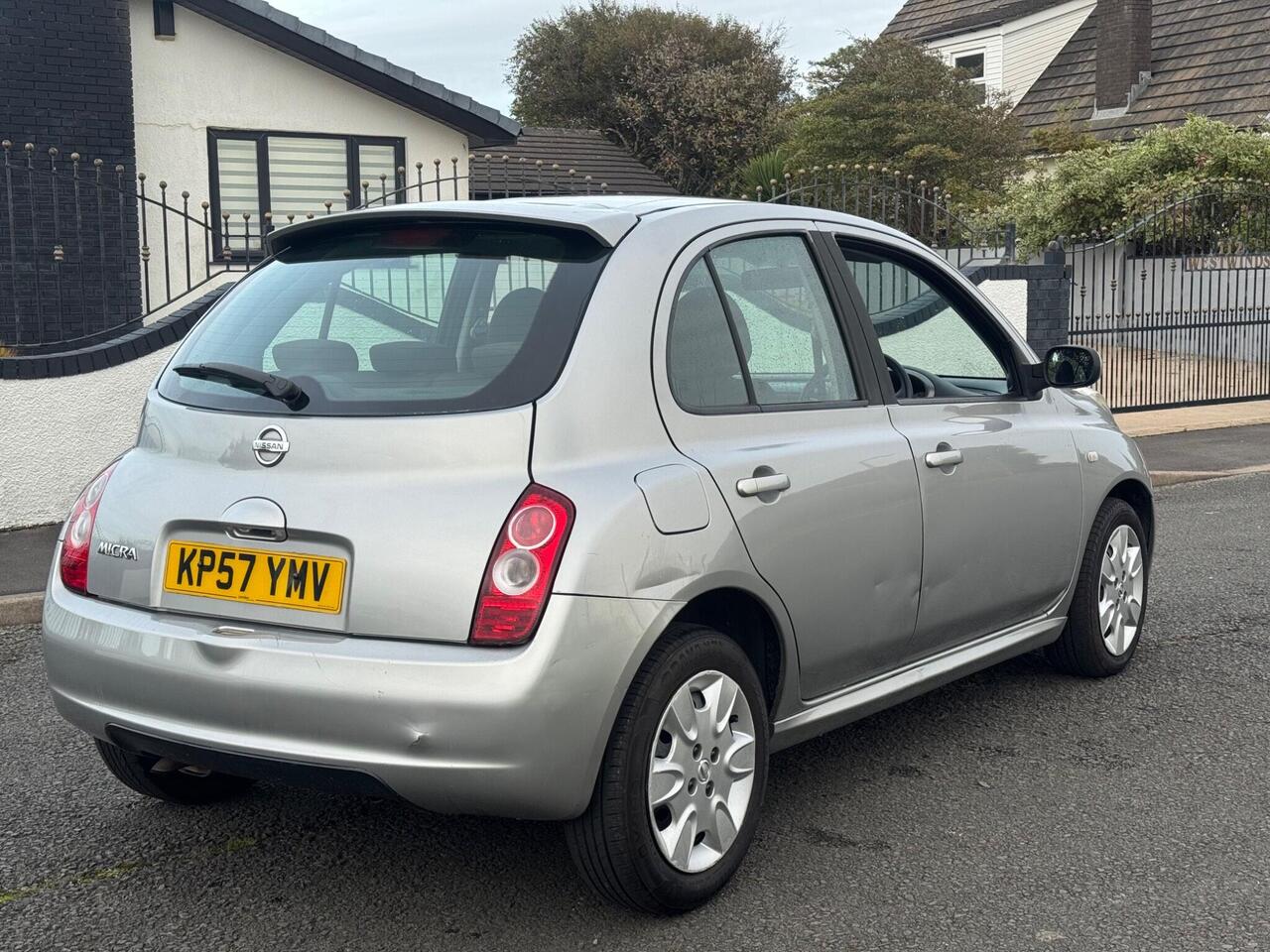 Nissan Micra — photo 5