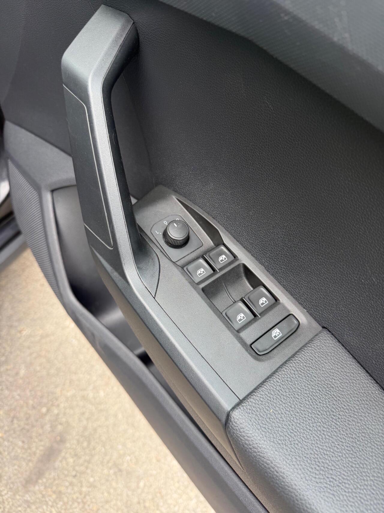 SEAT Arona — photo 12