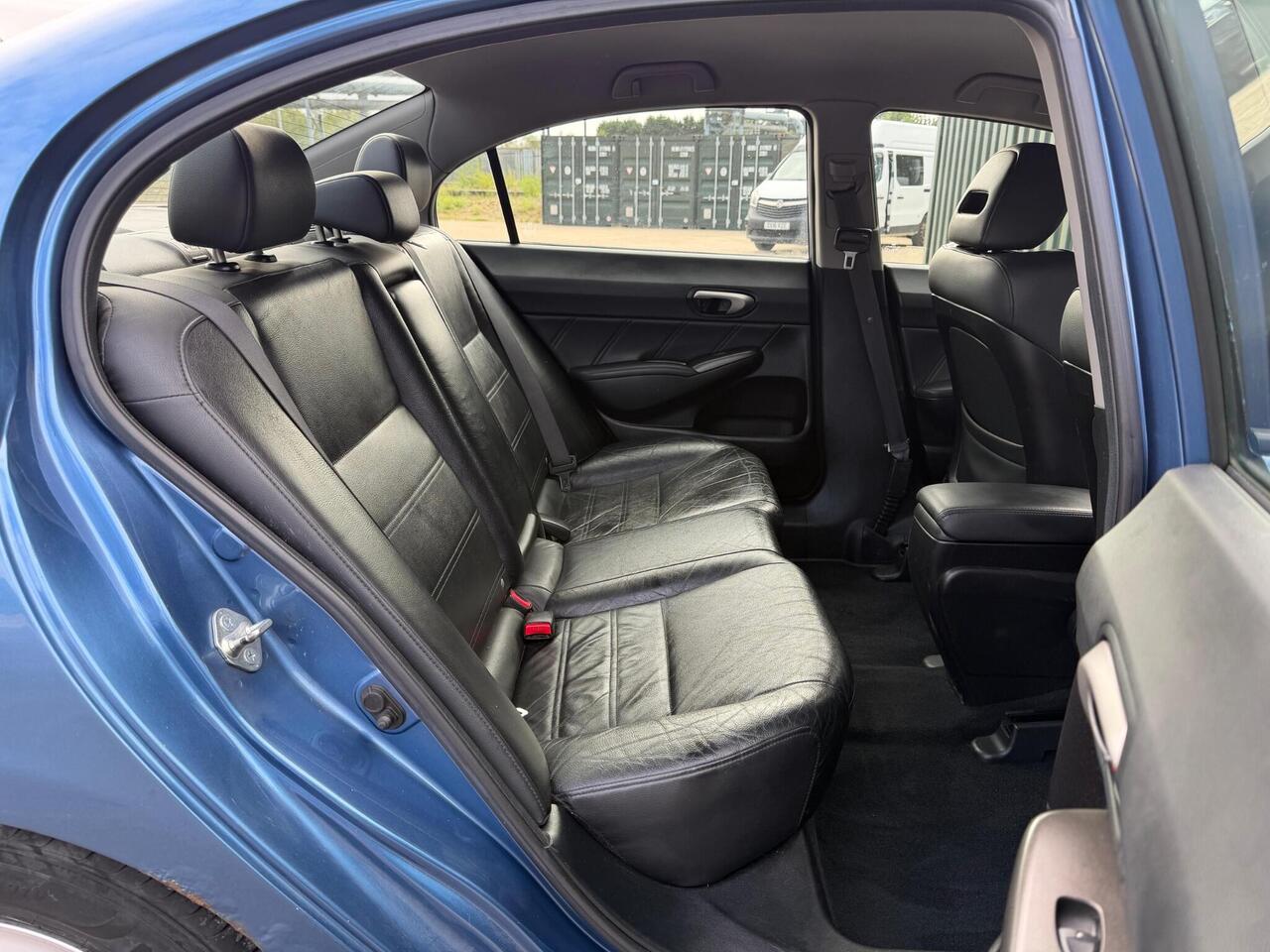 Honda Civic — photo 9