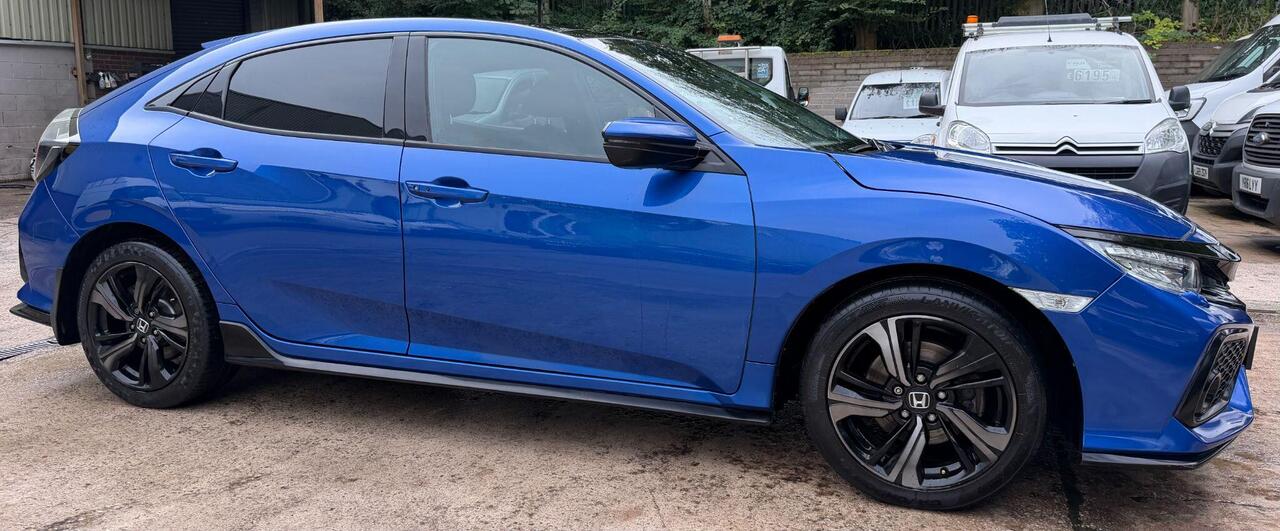 Honda Civic — photo 7