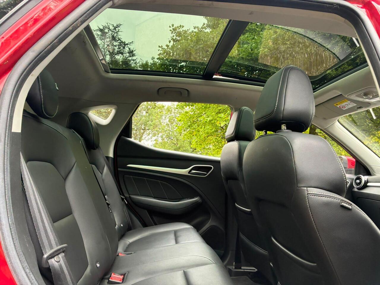 MG MG ZS — photo 25
