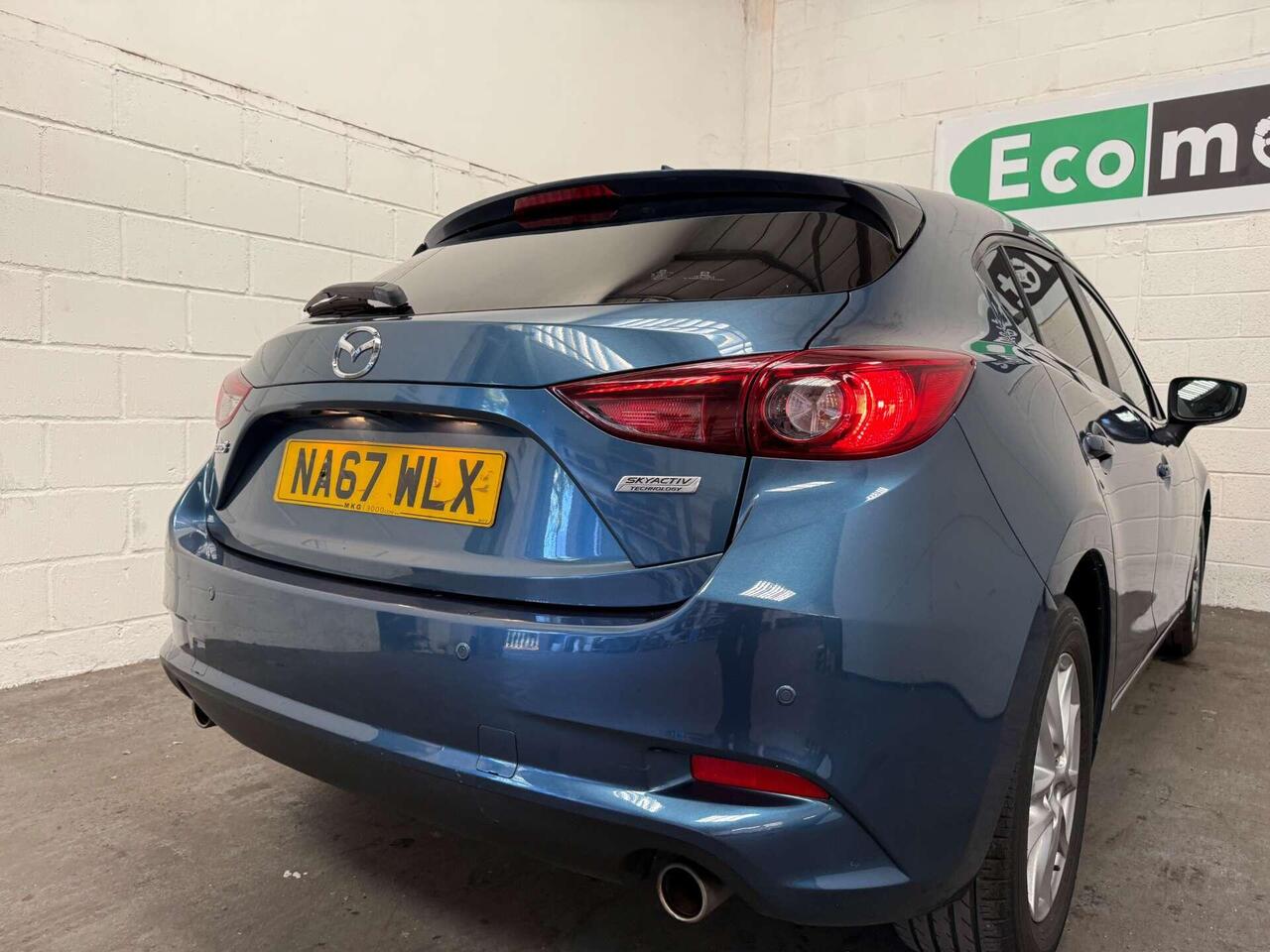 Mazda Mazda3 — photo 16