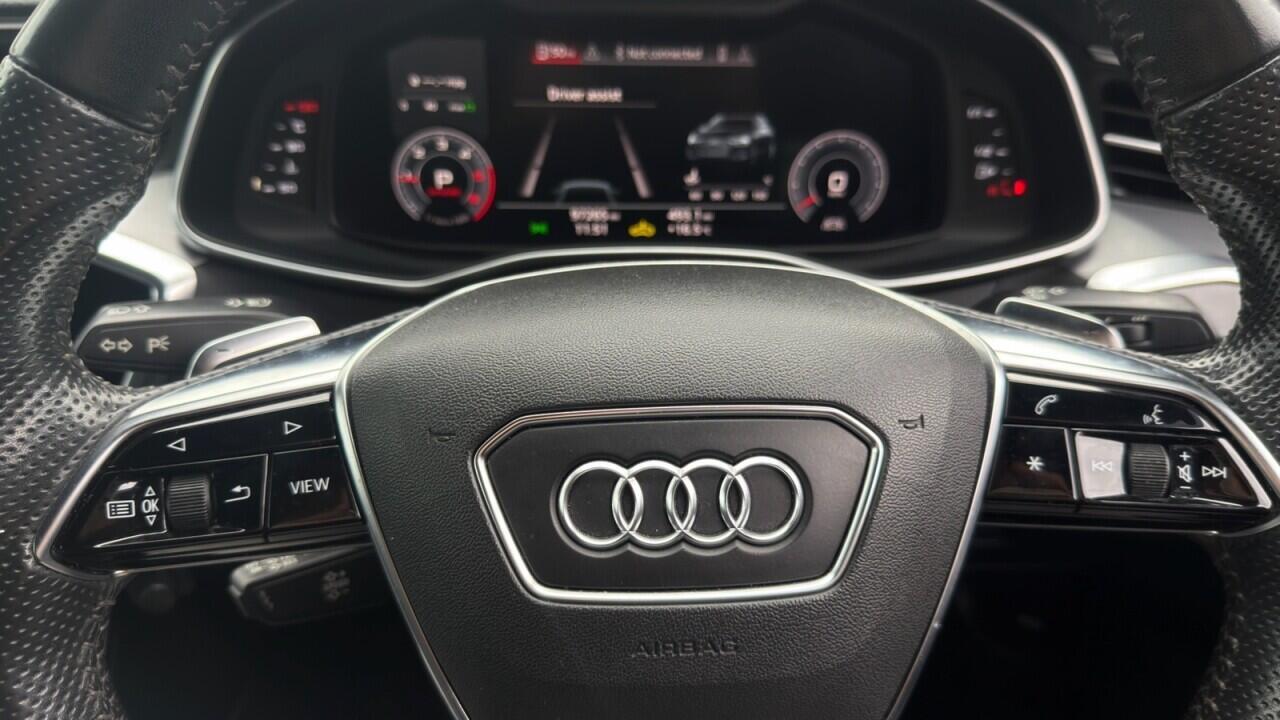 Audi A6 Saloon — photo 30