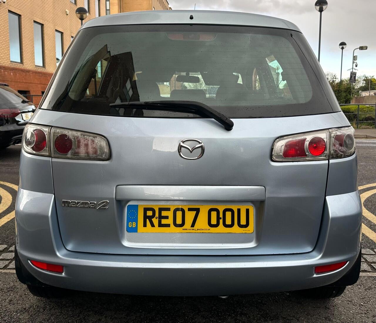 Mazda Mazda2 — photo 6