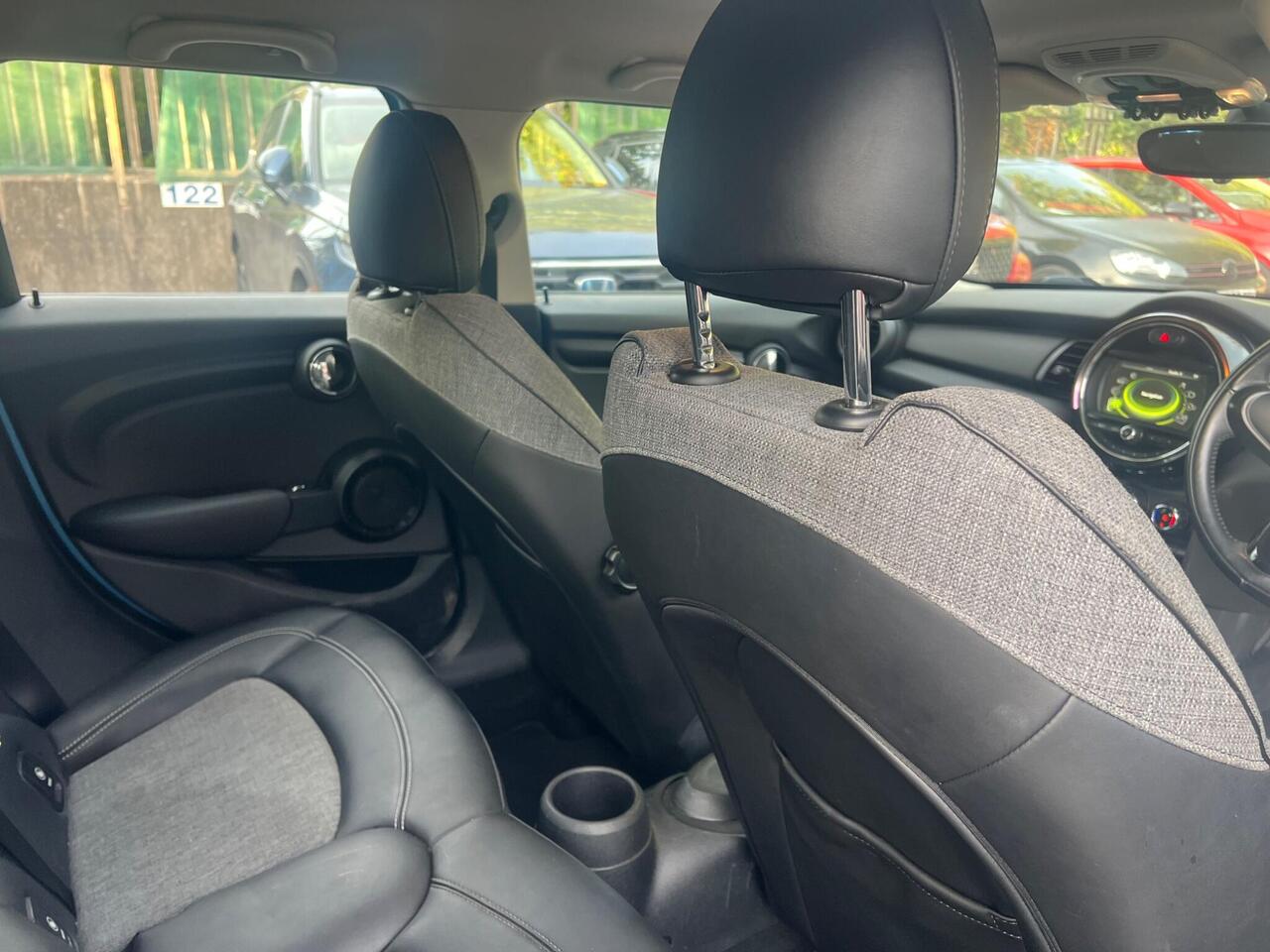 MINI Hatch — photo 16