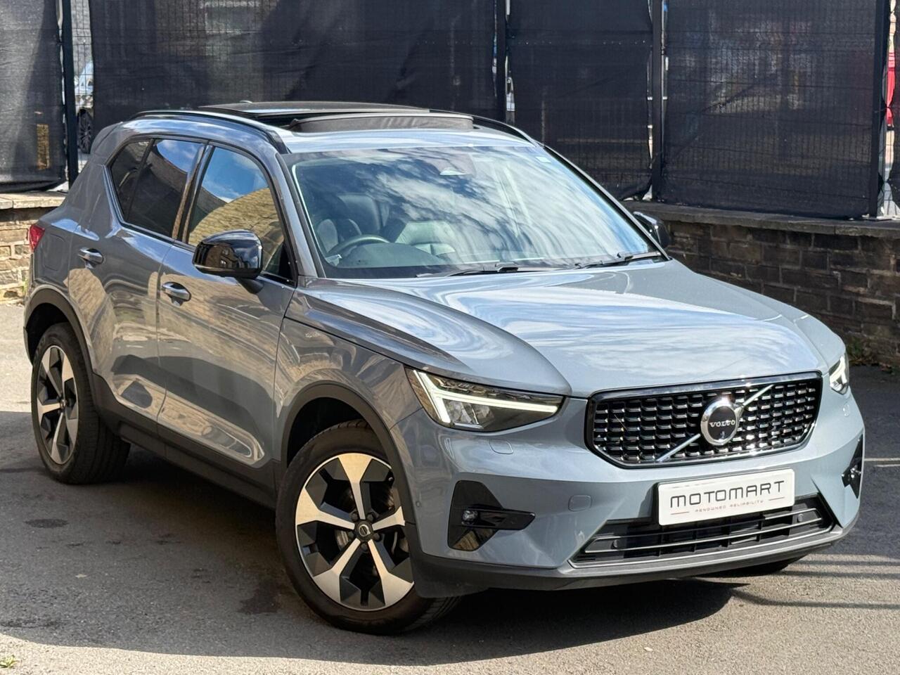Volvo XC40 — photo 8