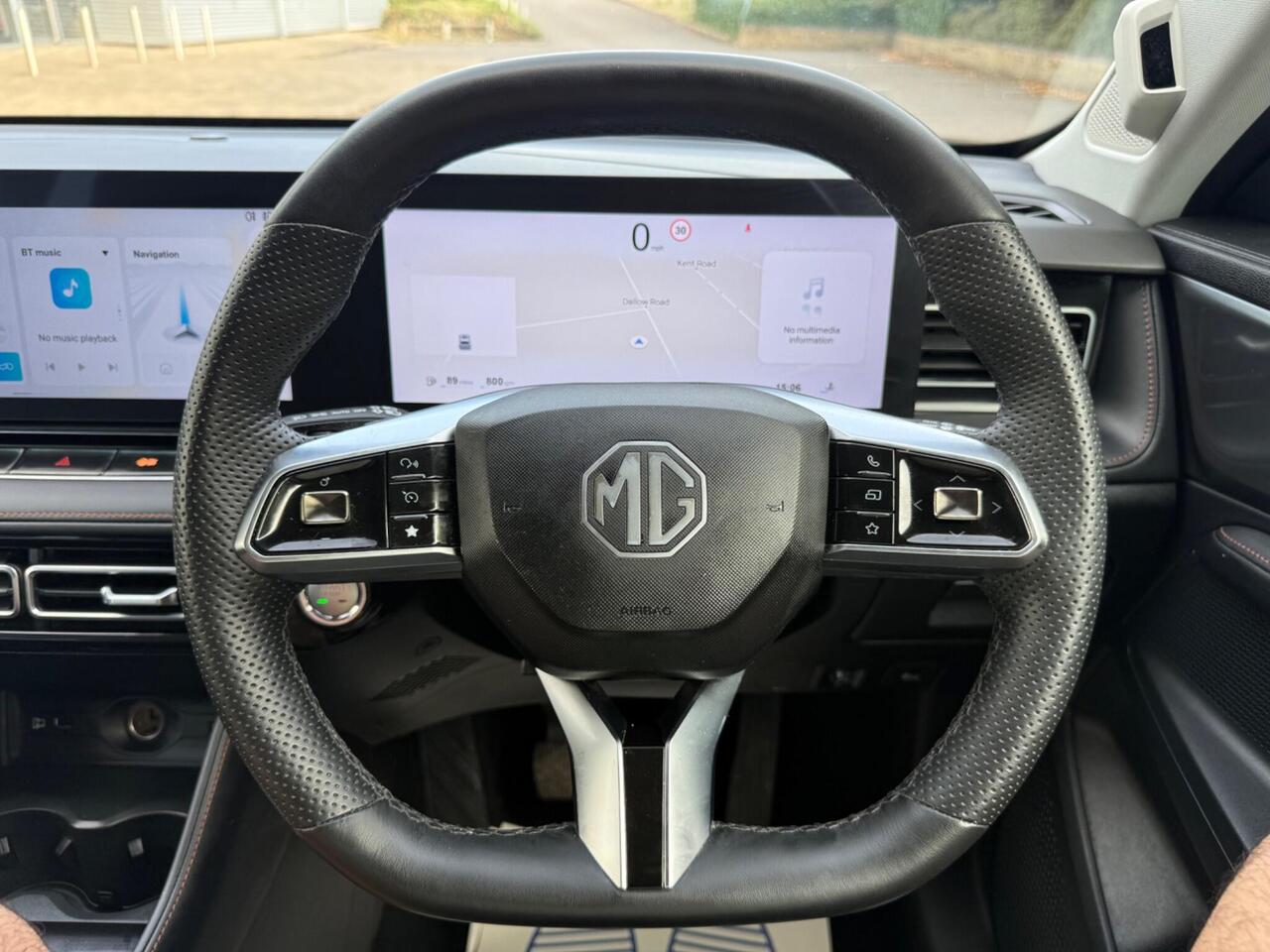MG MG HS — photo 43