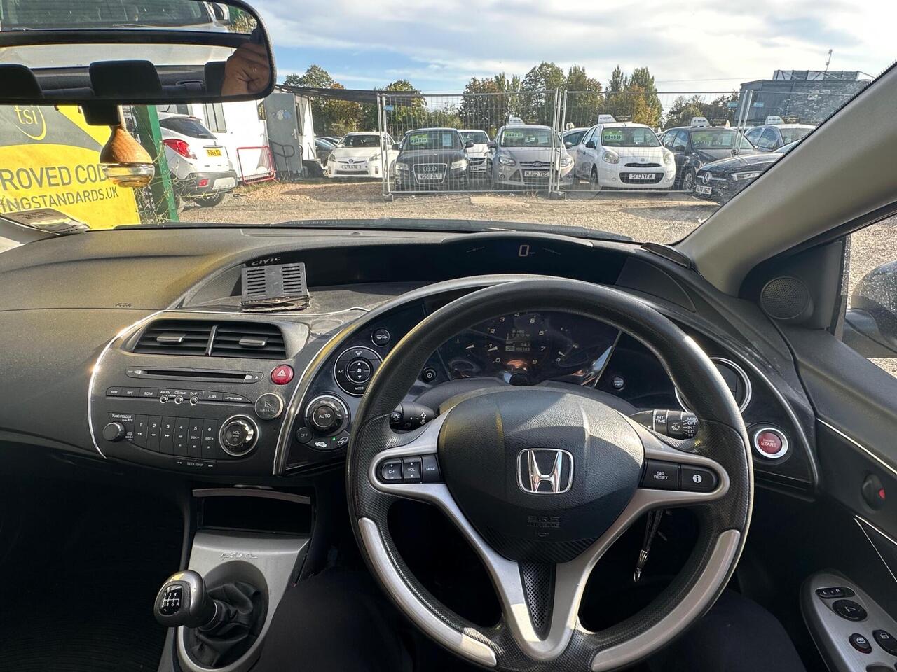 Honda Civic — photo 9