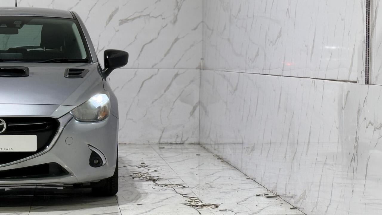 Mazda Mazda2 — photo 32