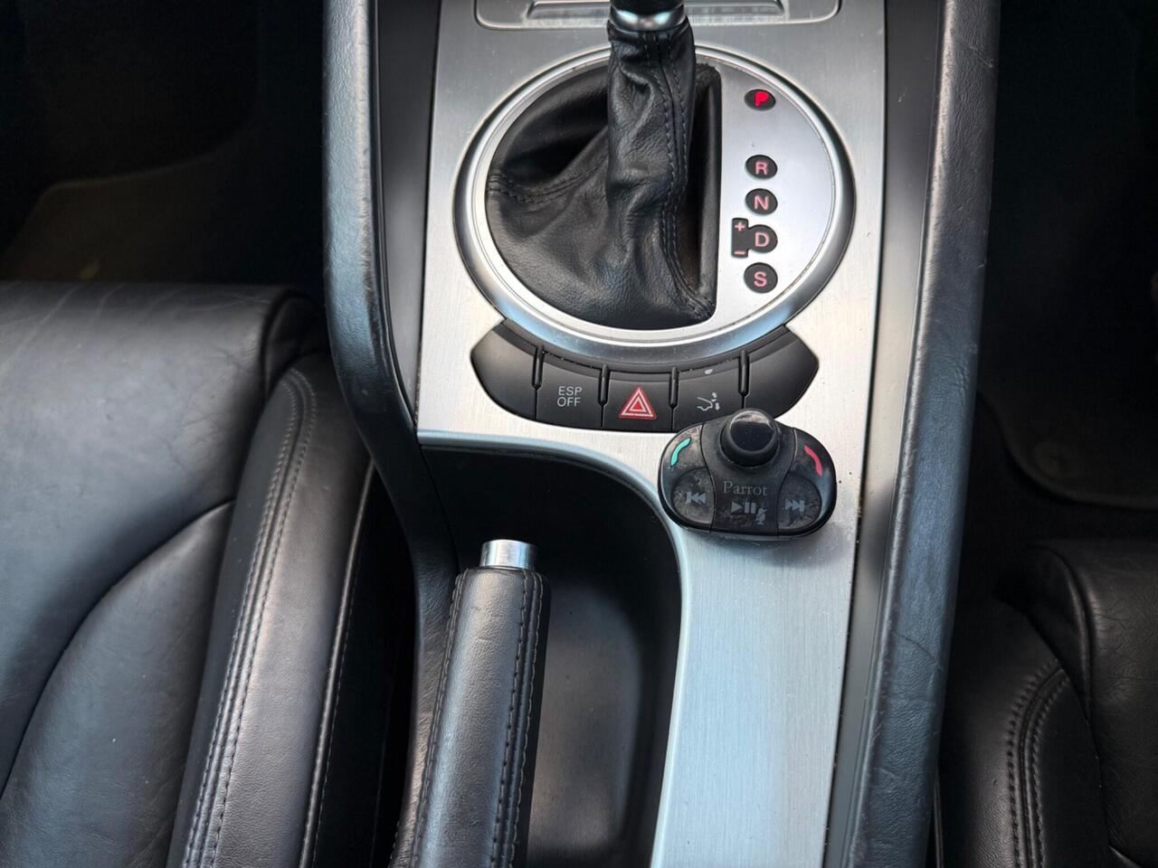 Audi TT — photo 26