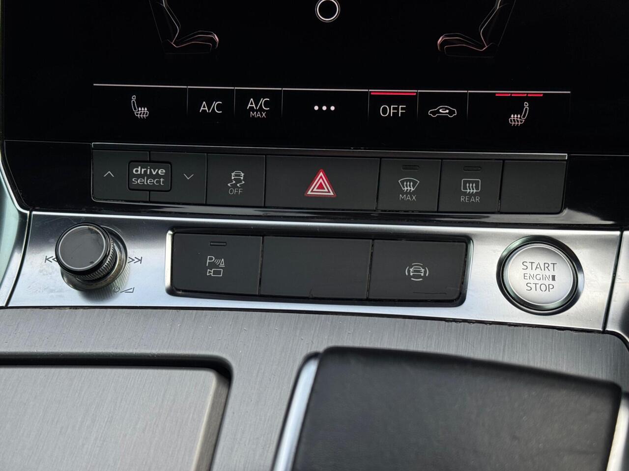 Audi A6 Saloon — photo 53