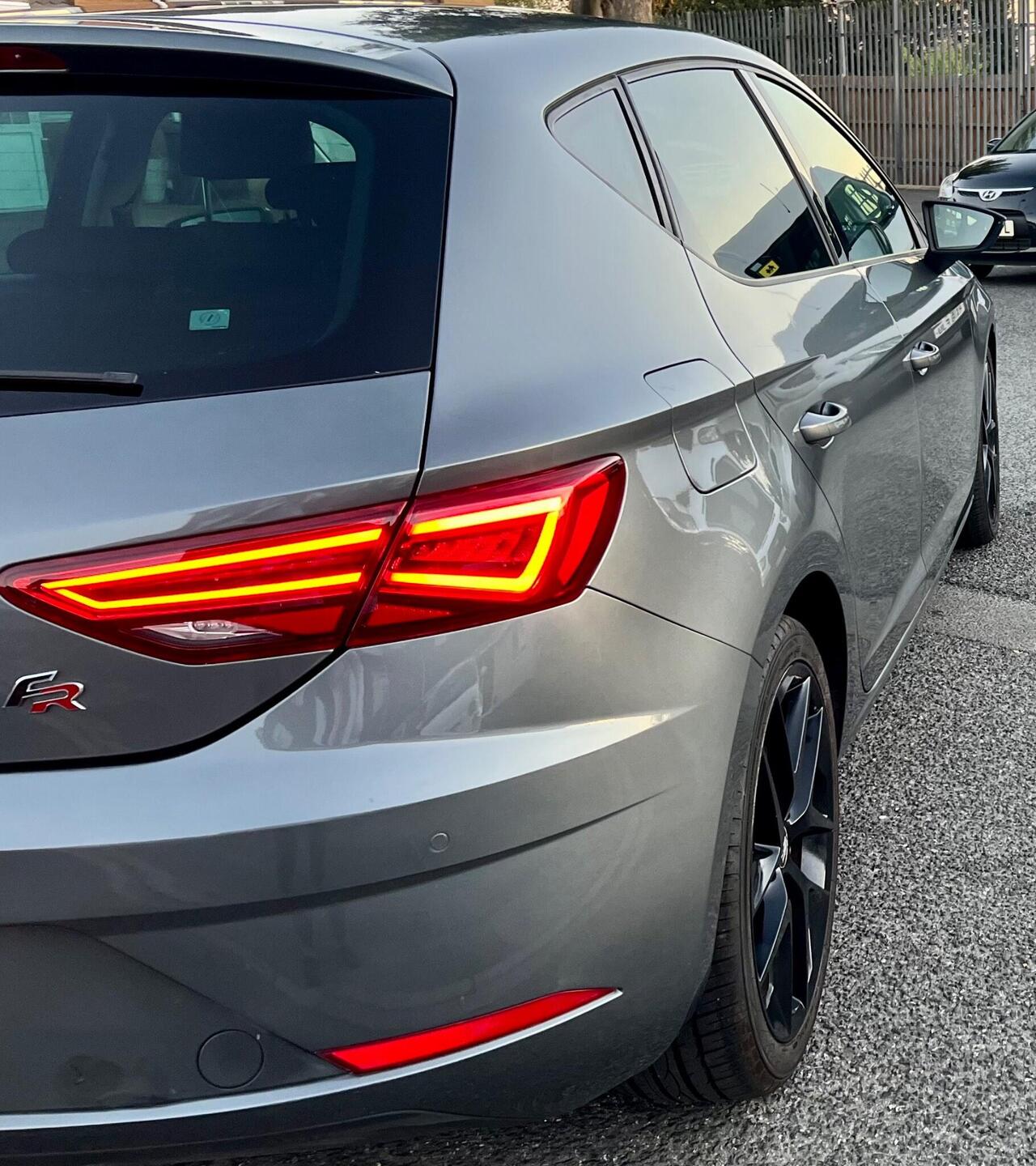 SEAT Leon — photo 22