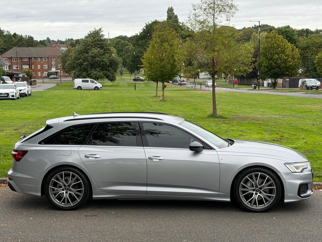 Audi A6 Avant — photo 20