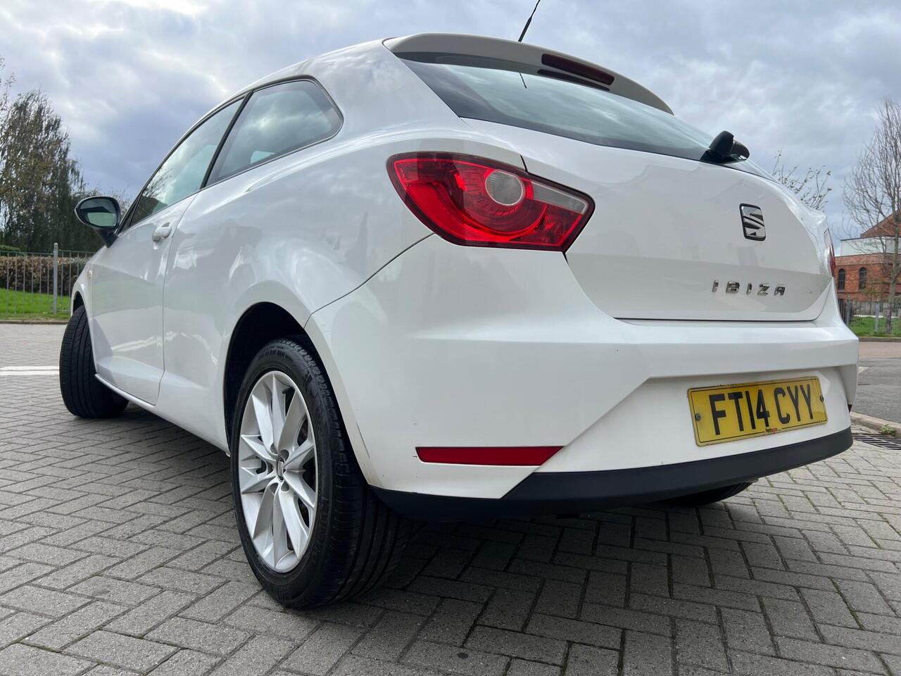 SEAT Ibiza — photo 7
