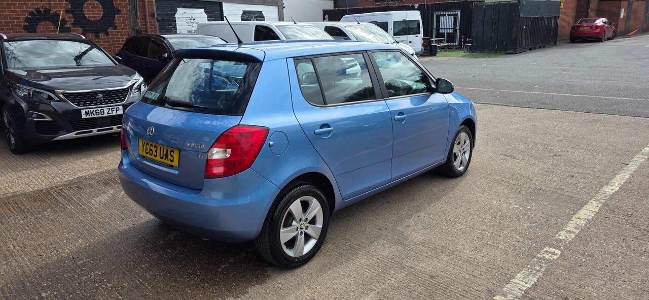Skoda Fabia — photo 3