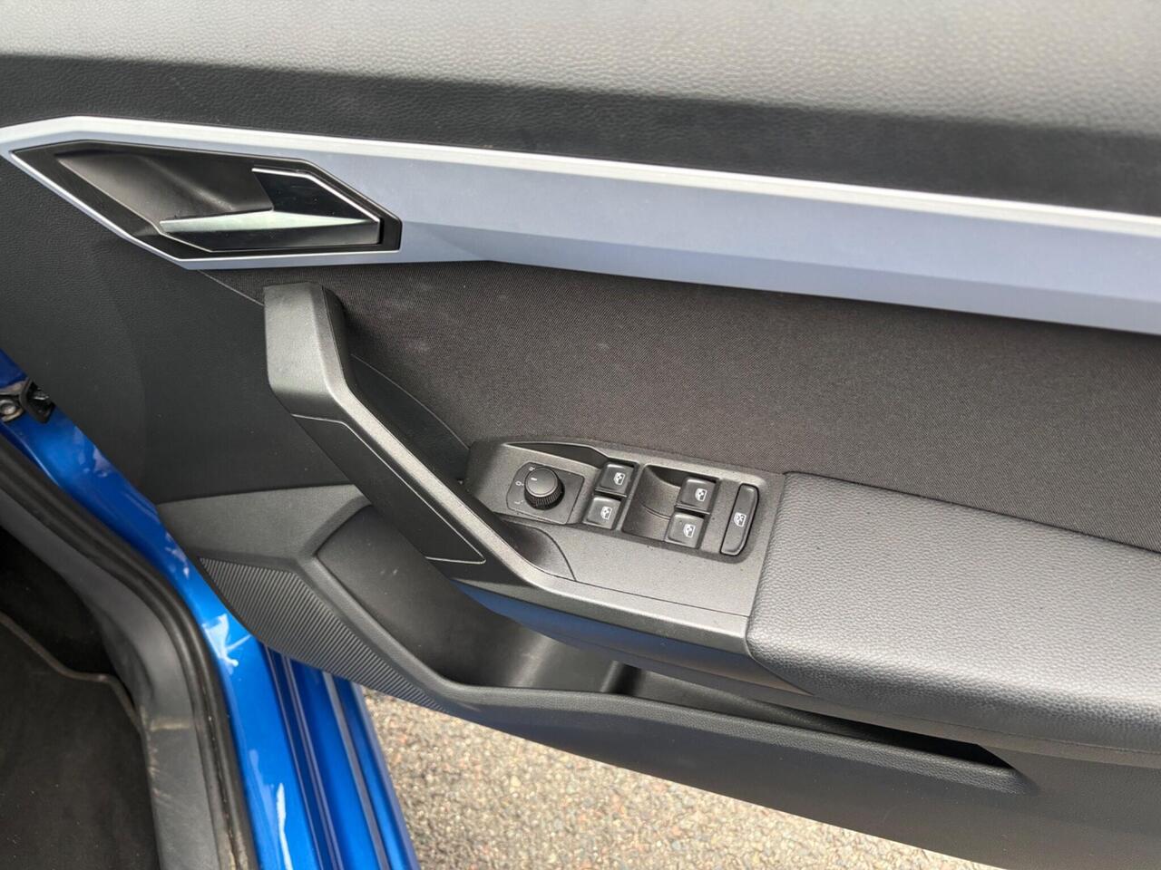 SEAT Ibiza — photo 13