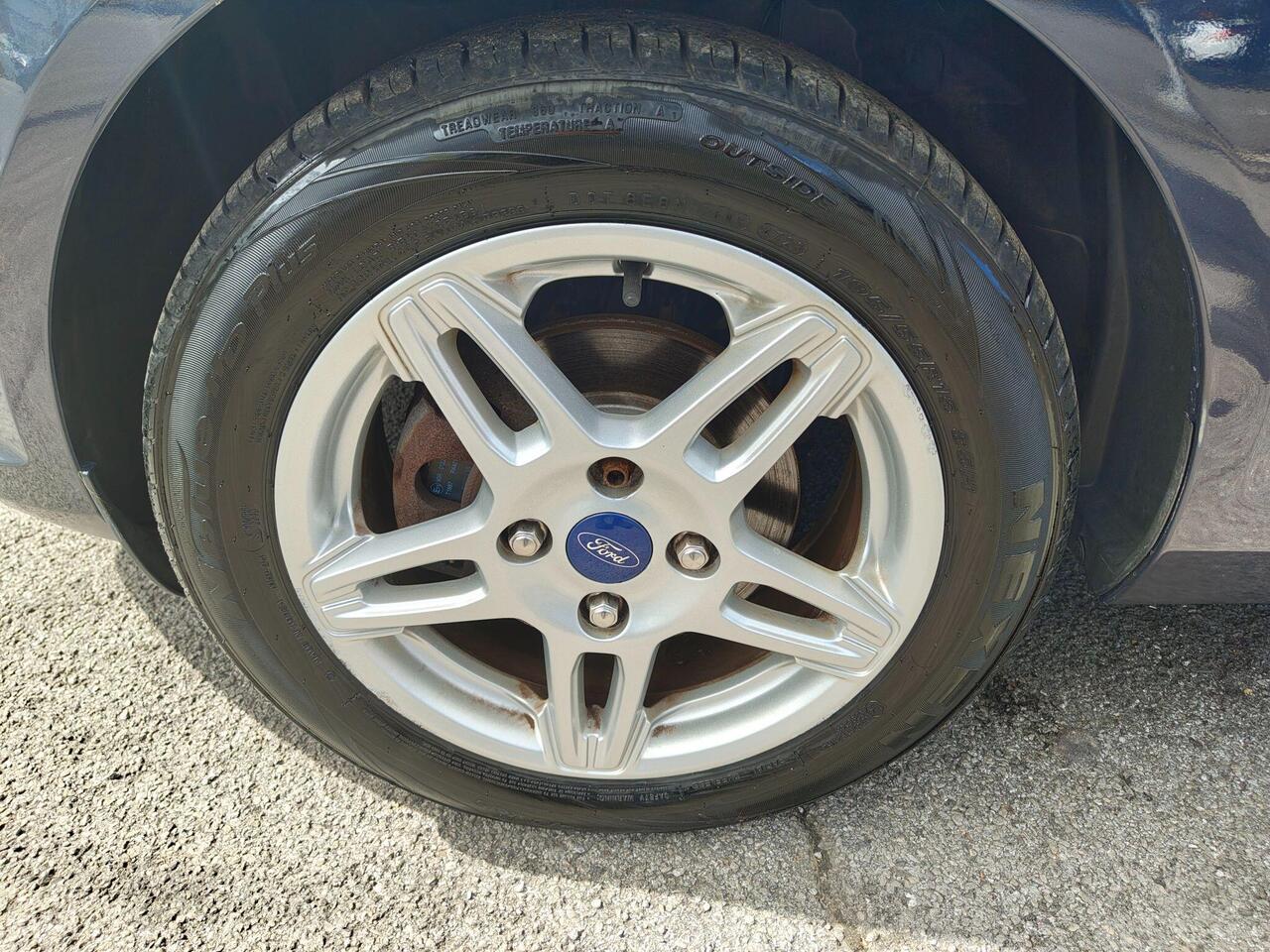 Ford Fiesta — photo 41