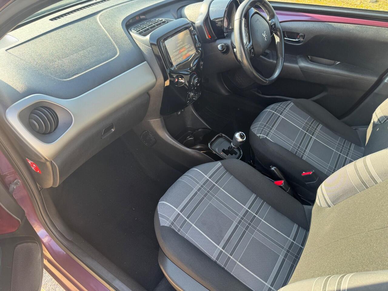 Peugeot 108 — photo 3