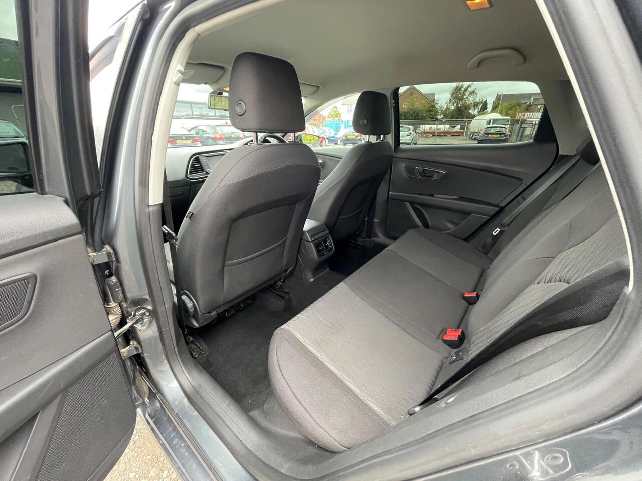 SEAT Leon — photo 13