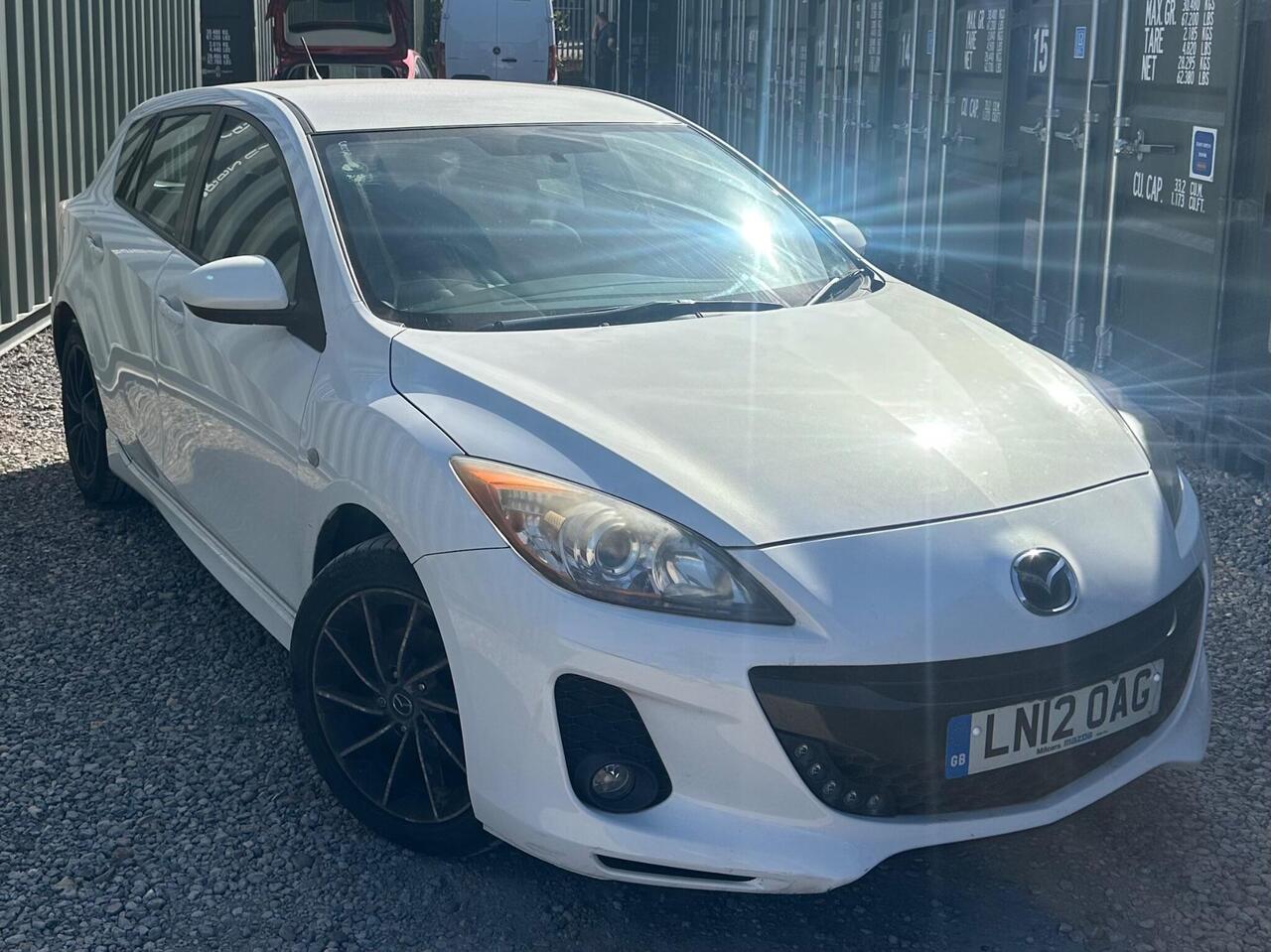 Mazda Mazda3 — photo 8