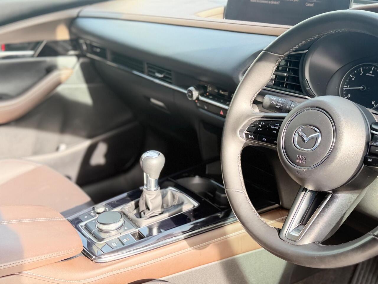 Mazda CX-30 — photo 37