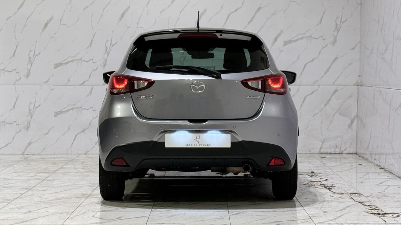 Mazda Mazda2 — photo 5