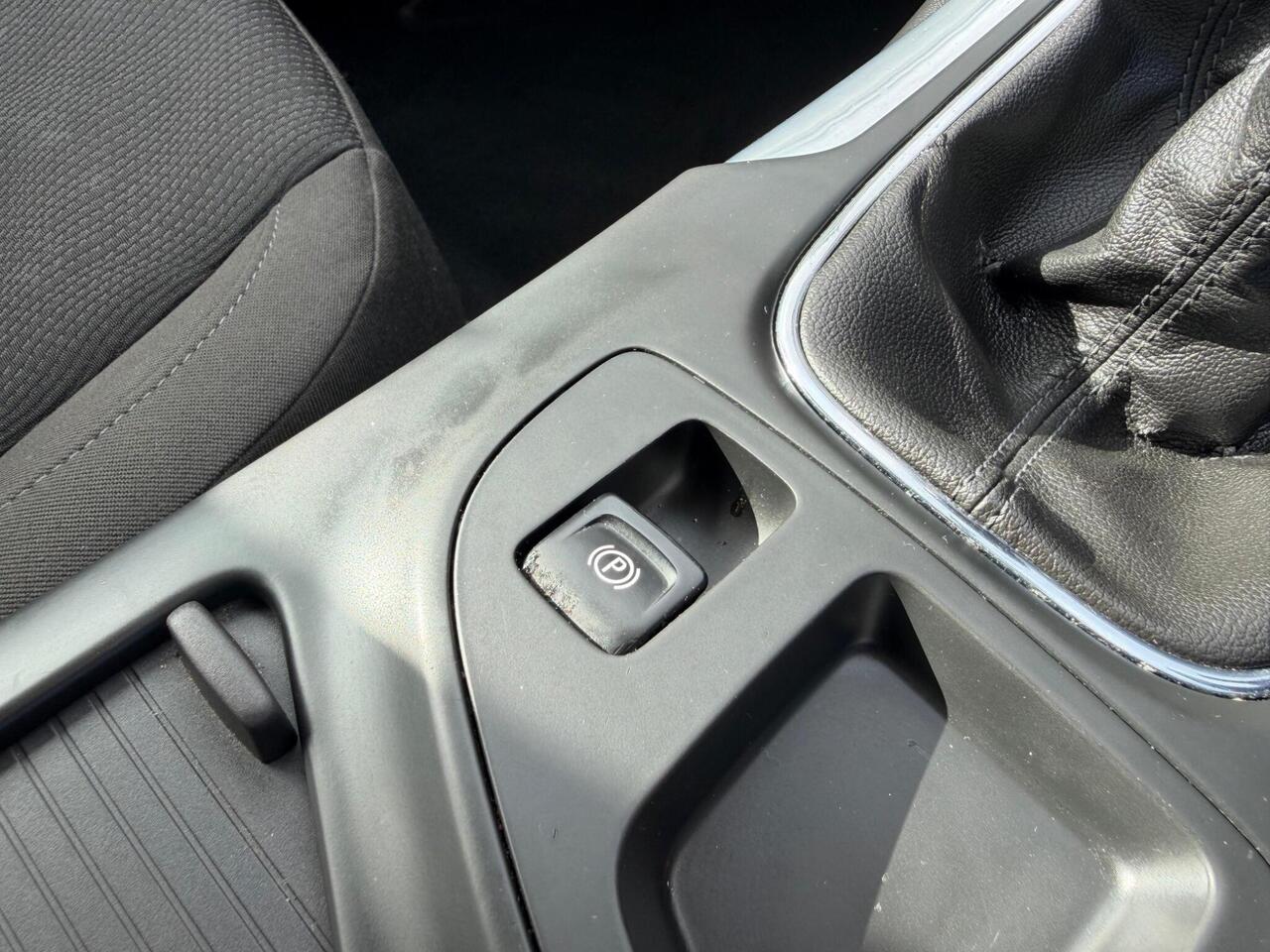 Vauxhall Insignia — photo 19