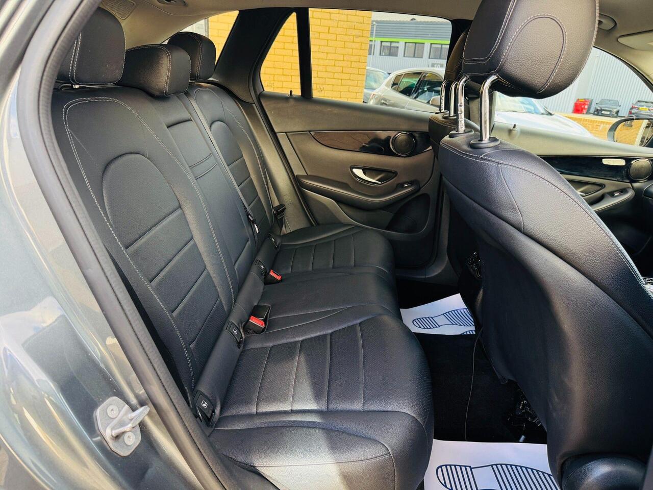Mercedes-Benz GLC — photo 14