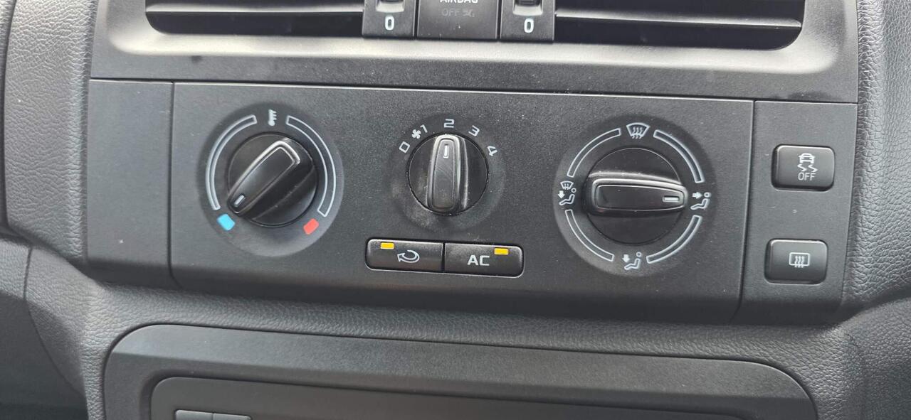 Skoda Fabia — photo 21