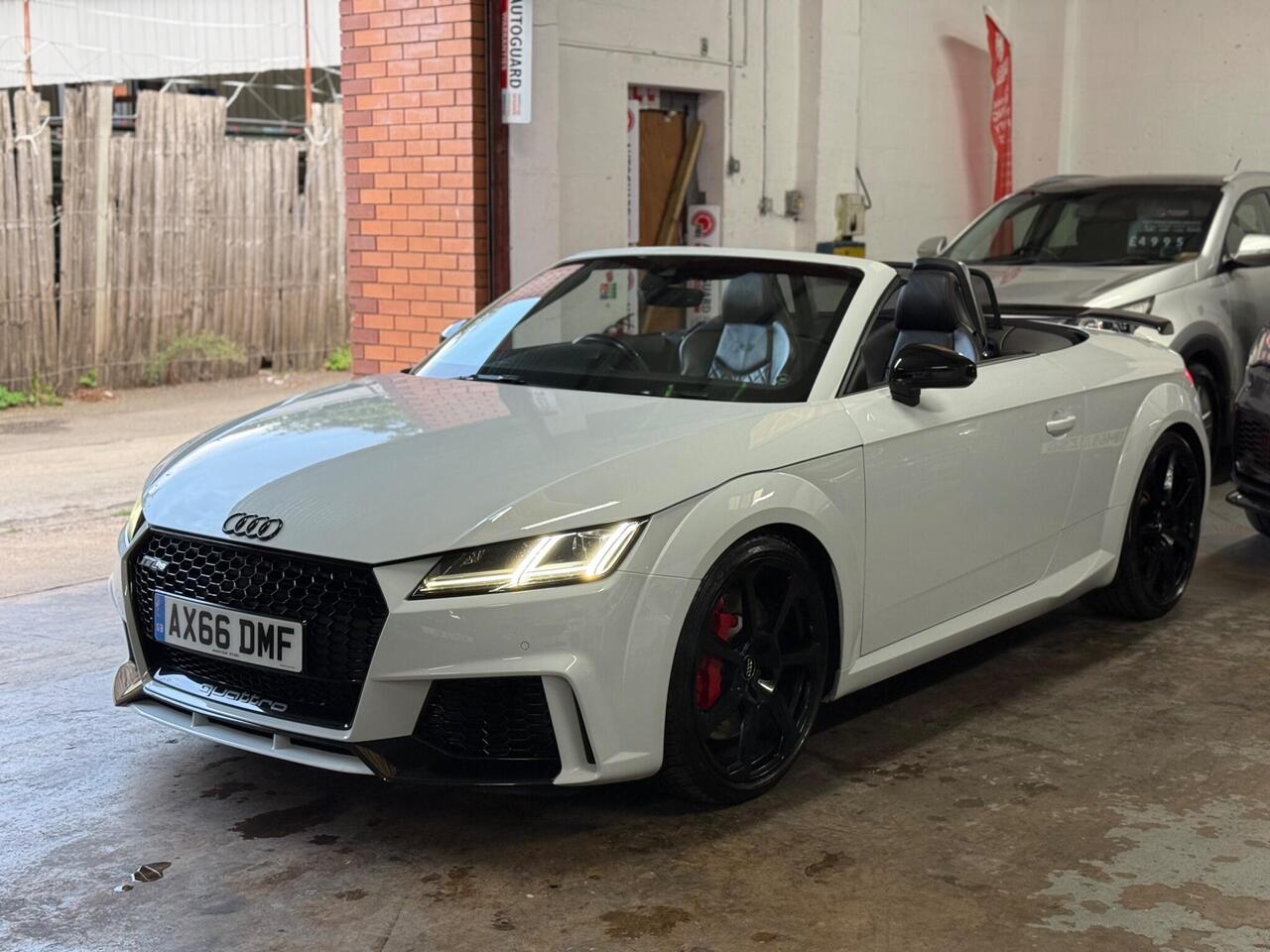 Audi TT RS — photo 3