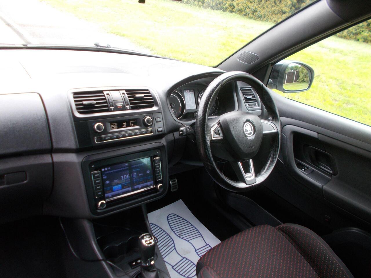 Skoda Fabia — photo 12