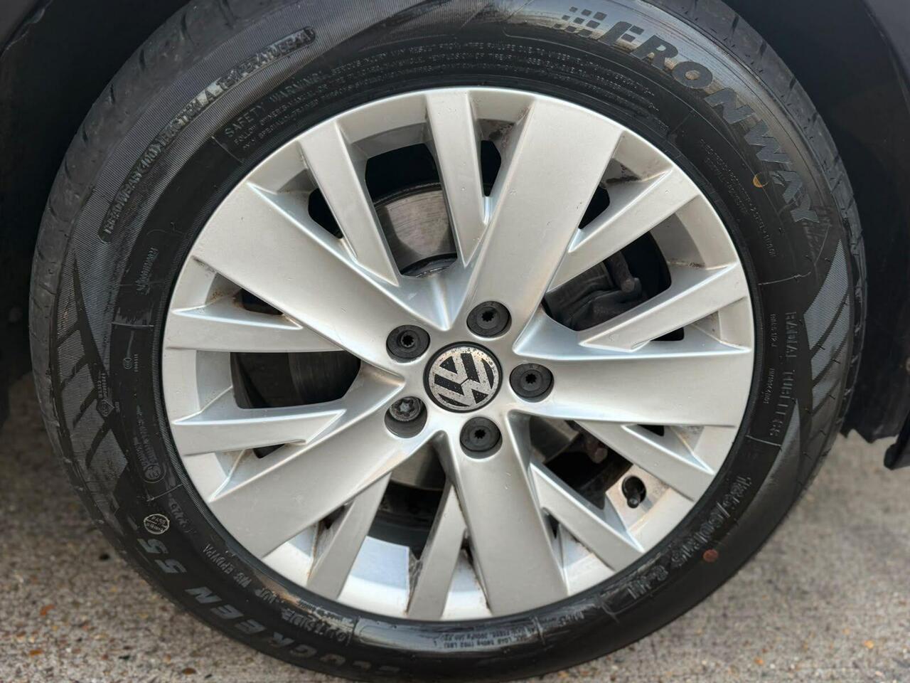 Volkswagen Polo — photo 5