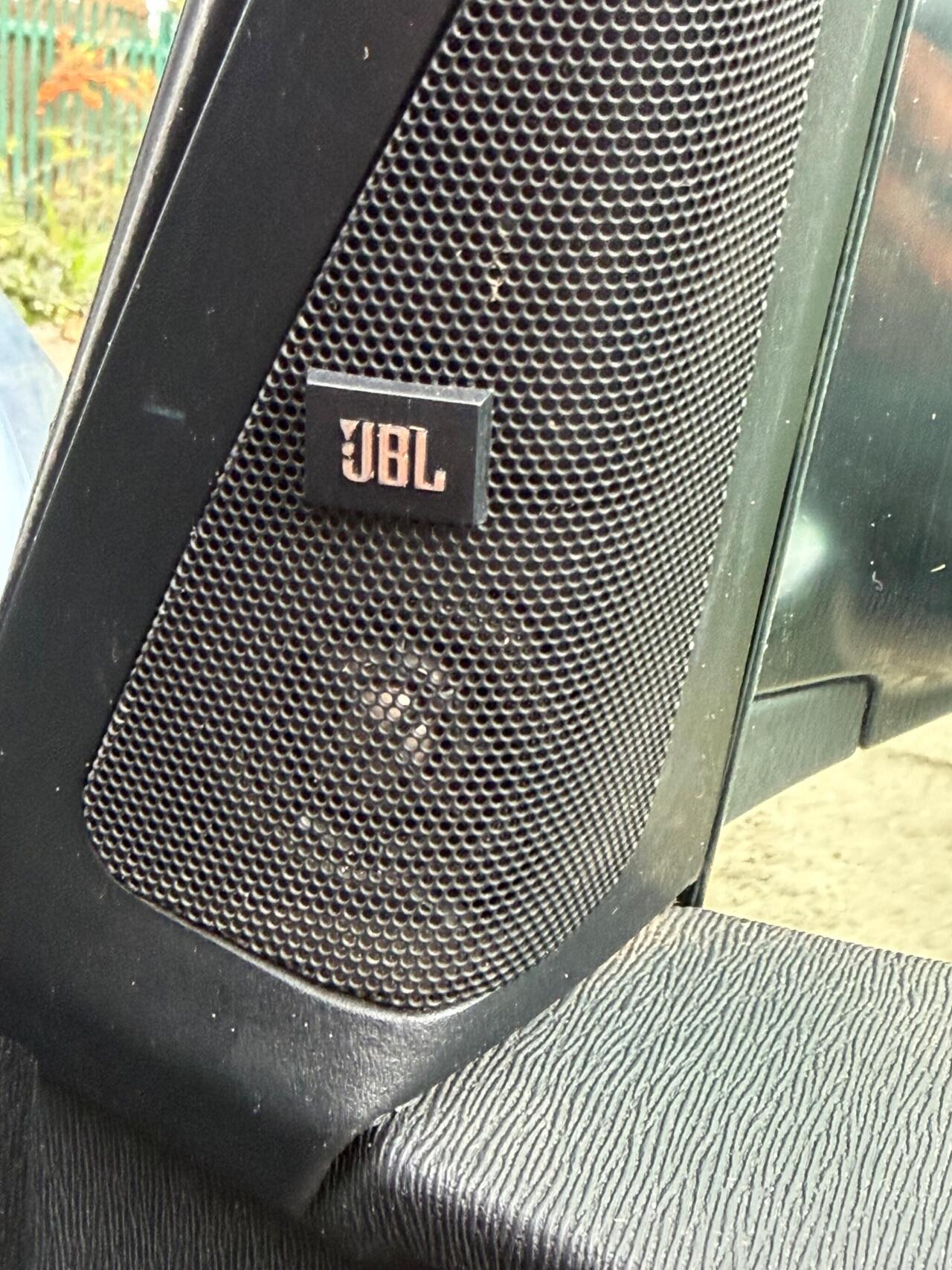 Toyota Prius — photo 11