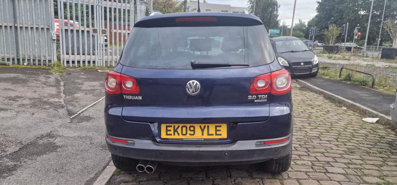 Volkswagen Tiguan — photo 5