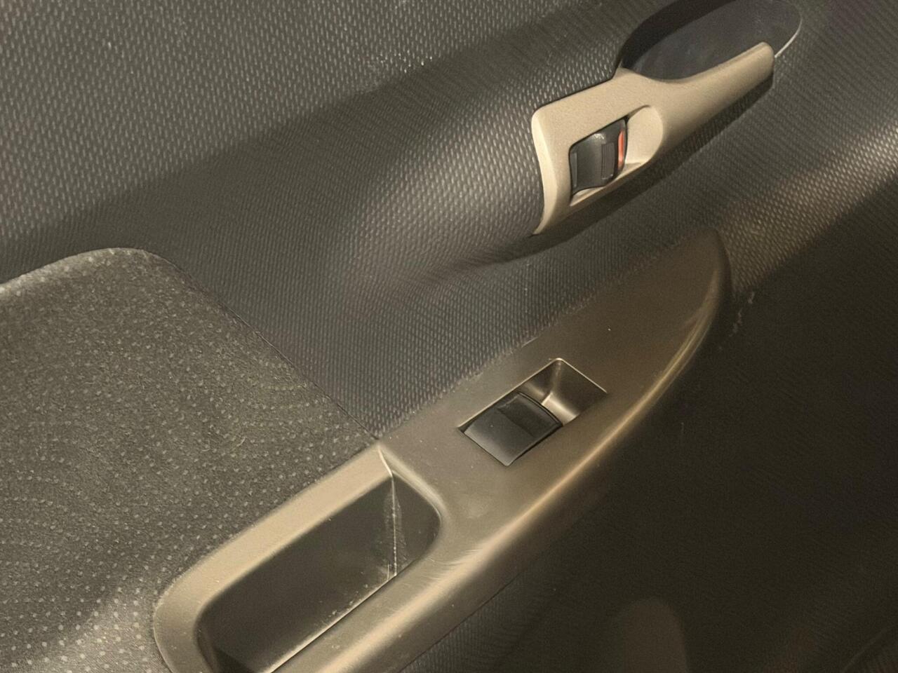 Toyota Urban Cruiser — photo 41