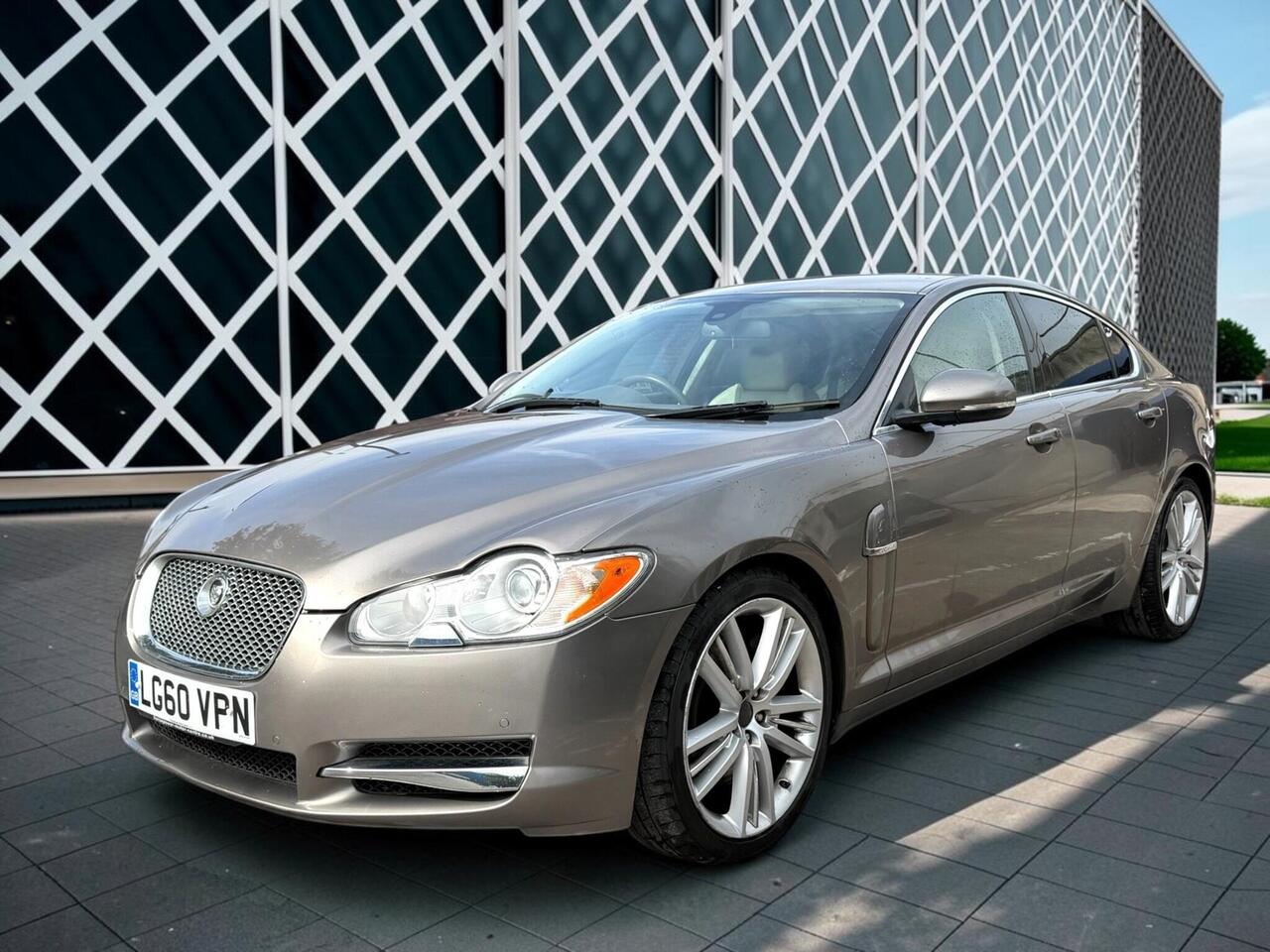 Jaguar XF — photo 2