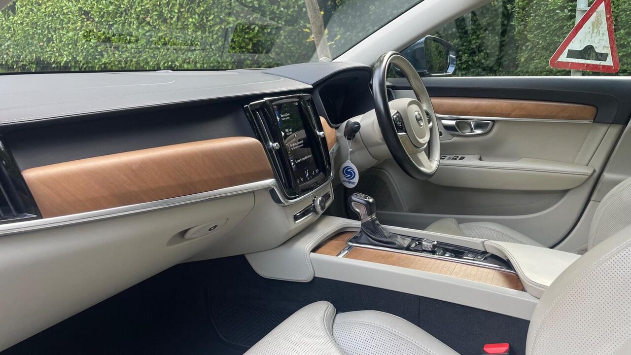 Volvo V90 — photo 24