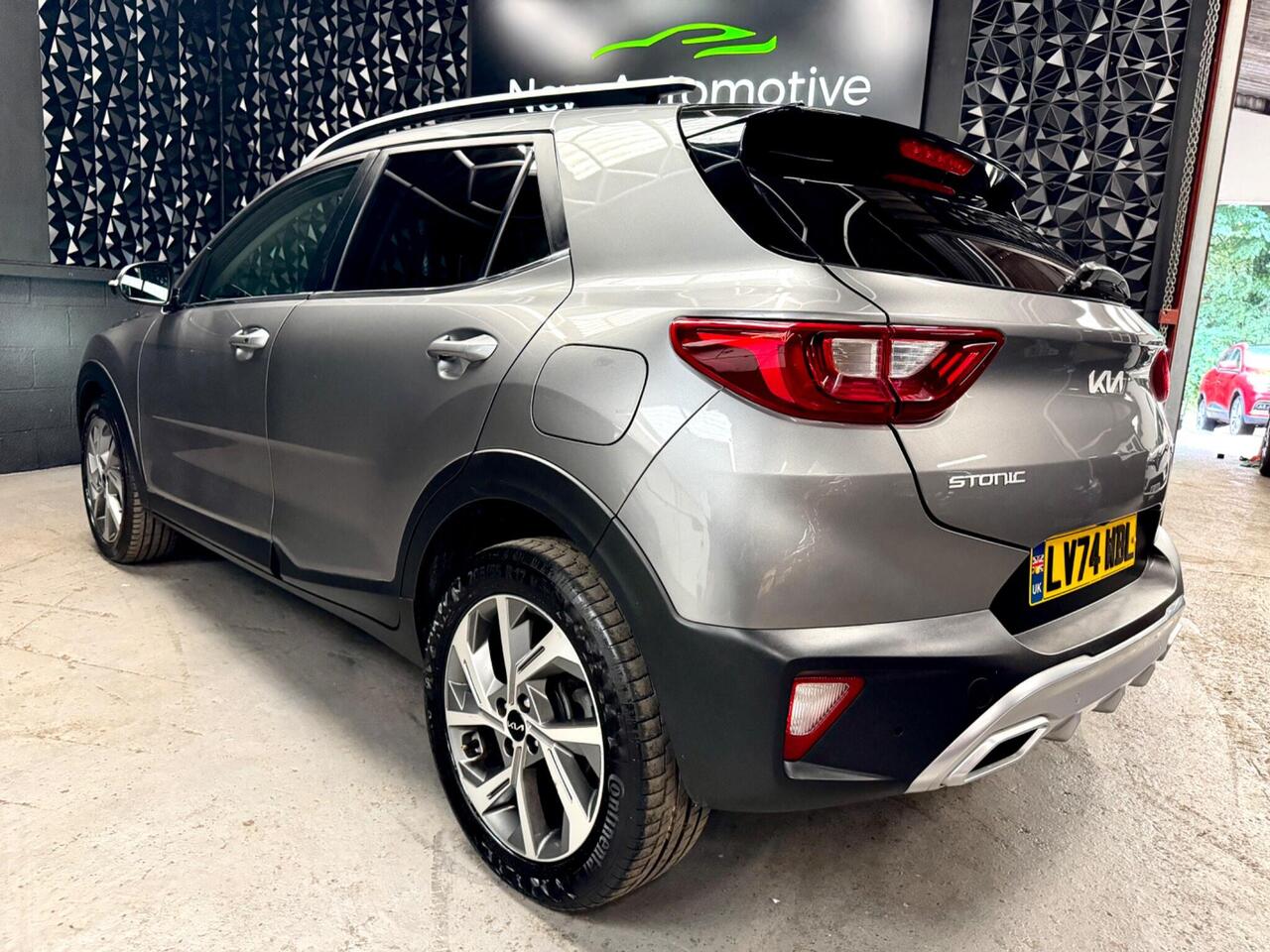 Kia Stonic — photo 54