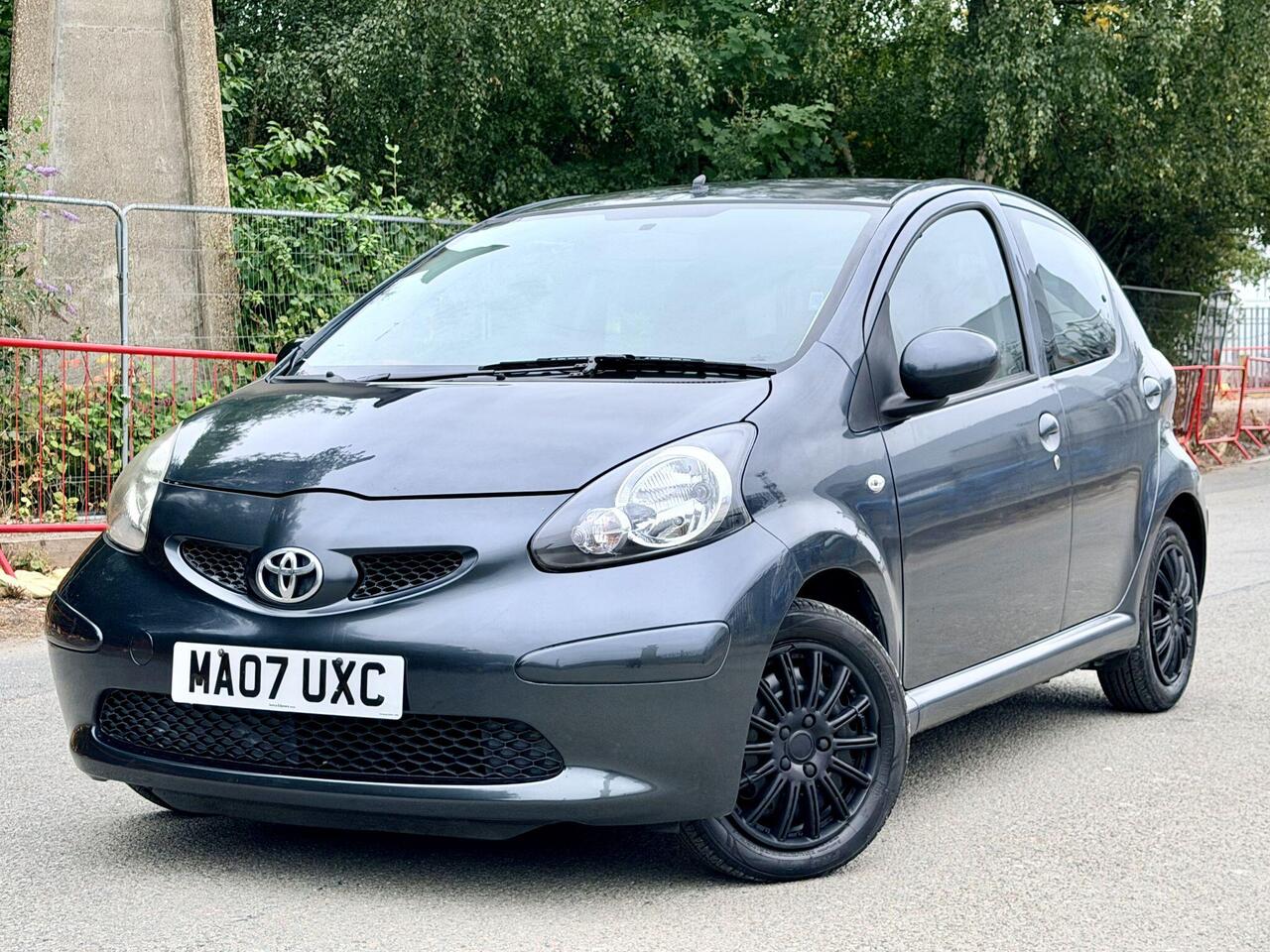 Toyota AYGO — photo 10