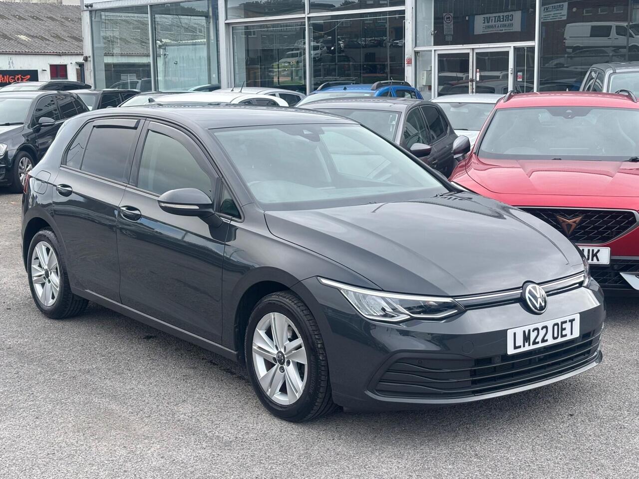 Volkswagen Golf — photo 1