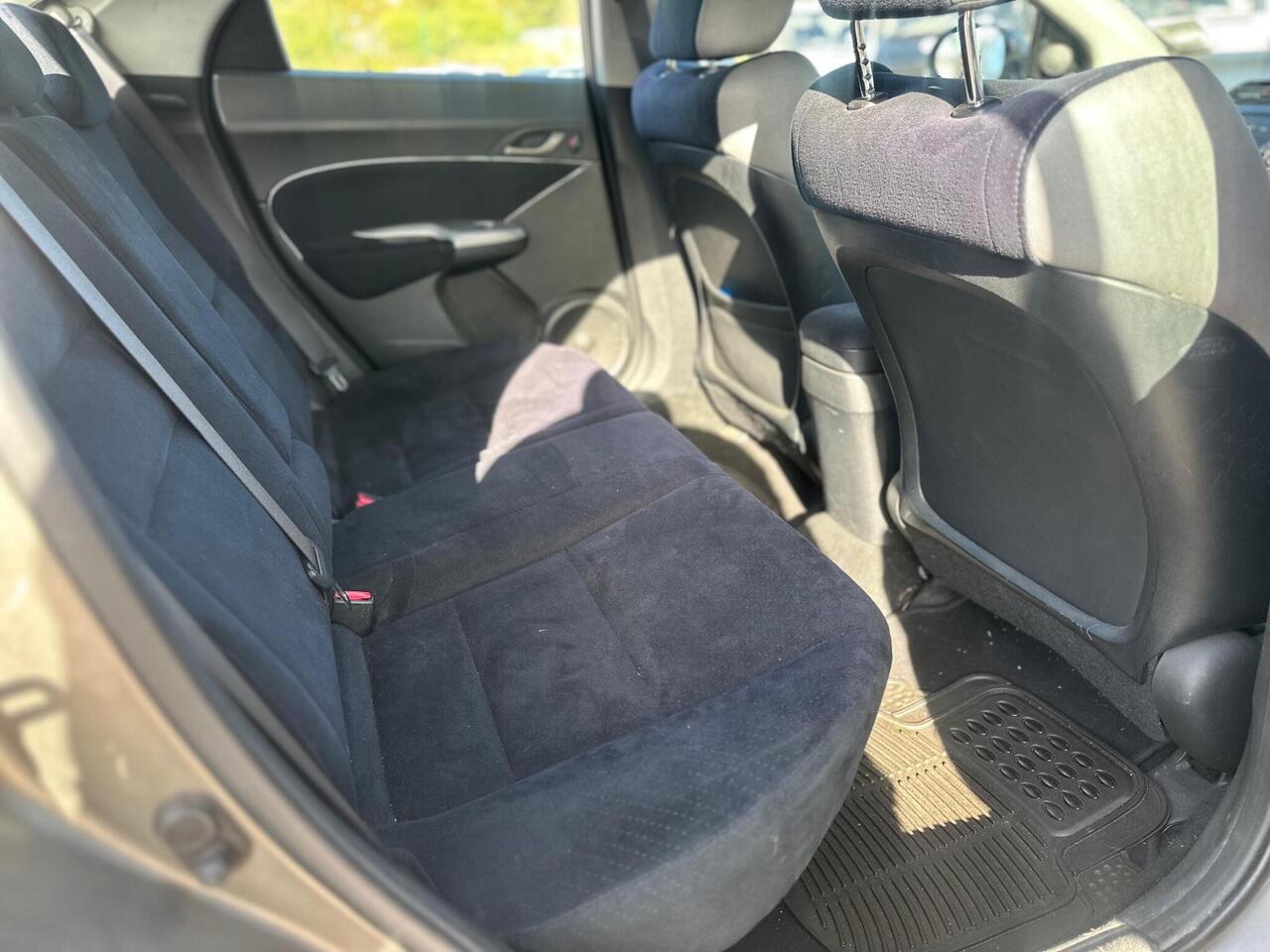 Honda Civic — photo 11