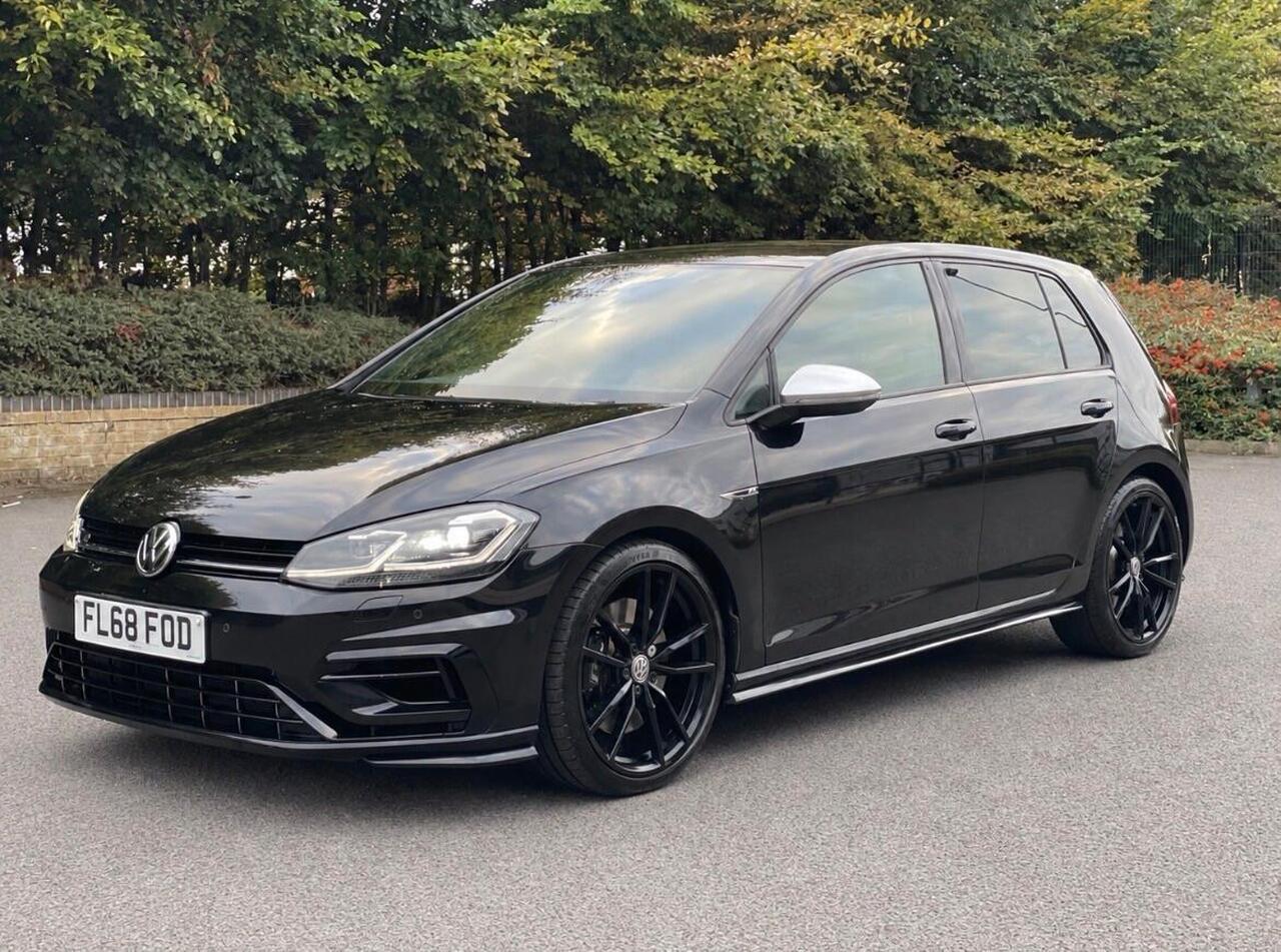 Volkswagen Golf — photo 8