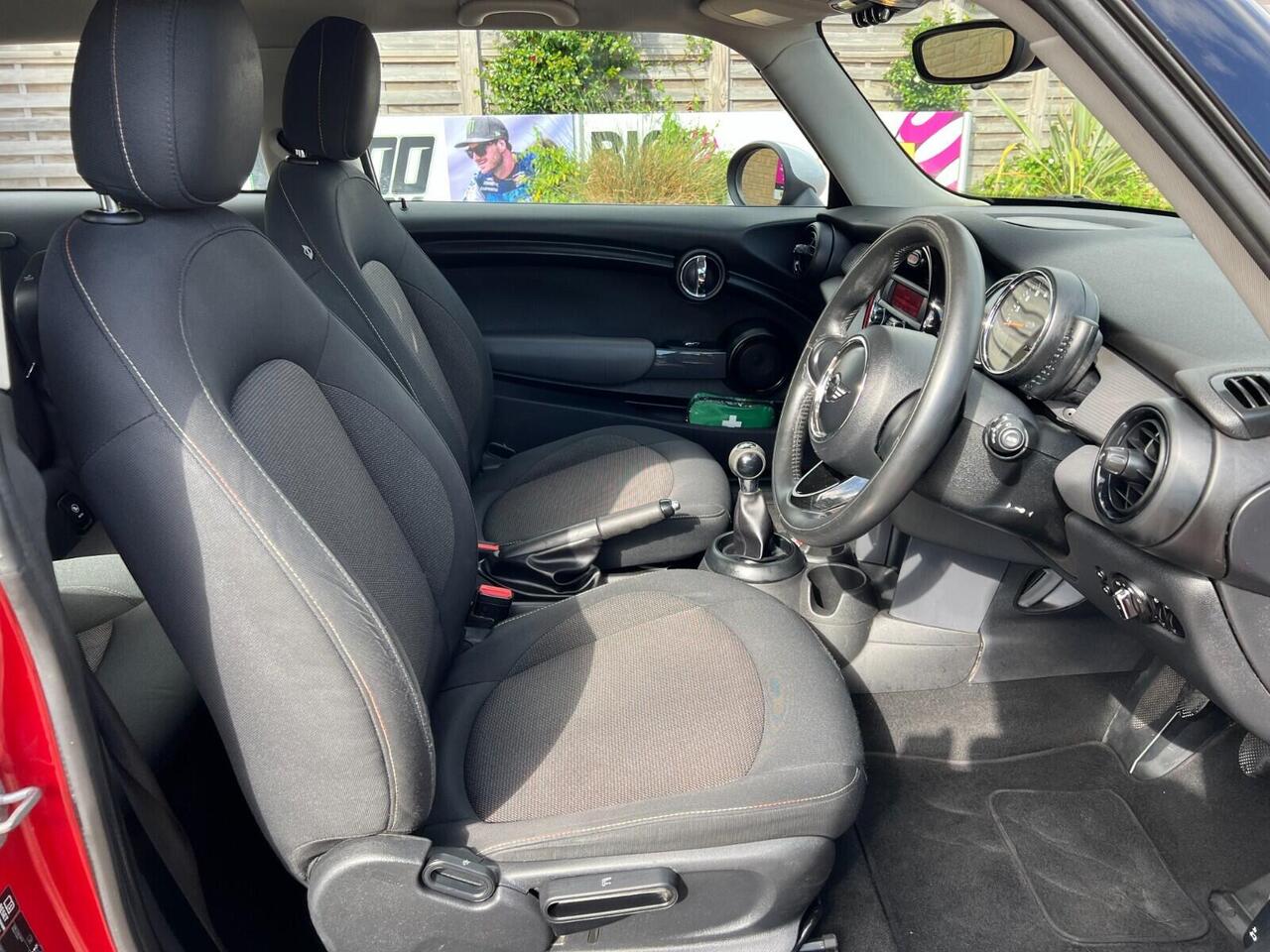 MINI Hatch — photo 14