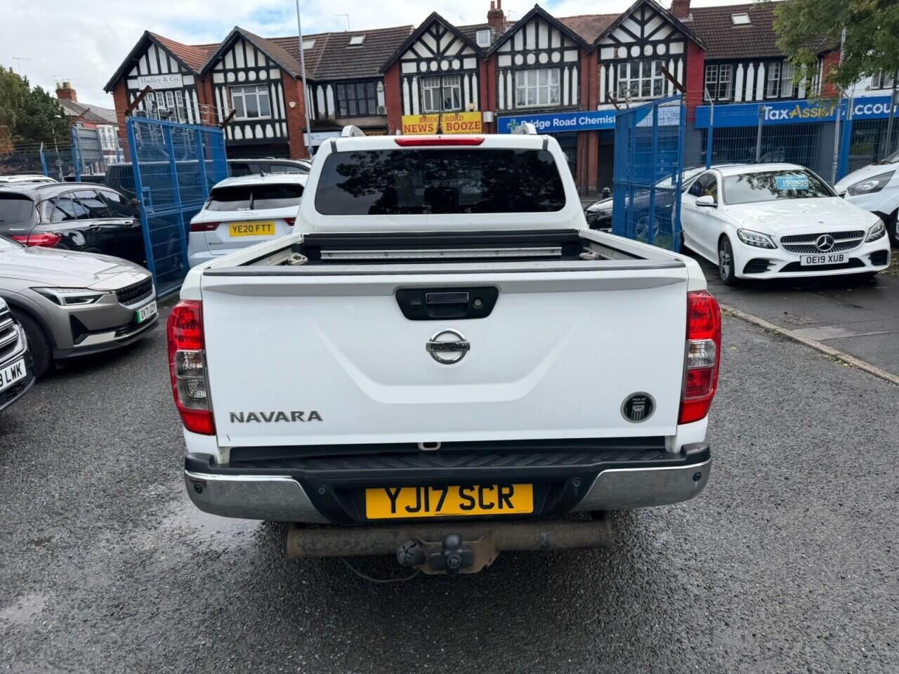 Nissan Navara — photo 4