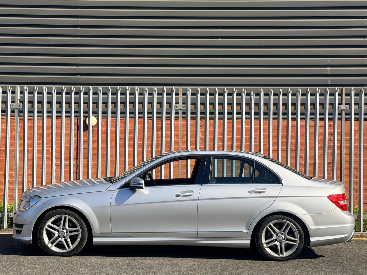 2013 Mercedes-Benz C Class 2.1 C220 CDI BlueEfficiency AMG Sport G-Tronic+ Euro 5 (s/s) 4dr, photo 9
